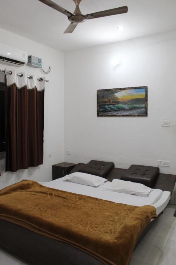Sunset Backpackers Hostel Orchha Eksteriør bilde